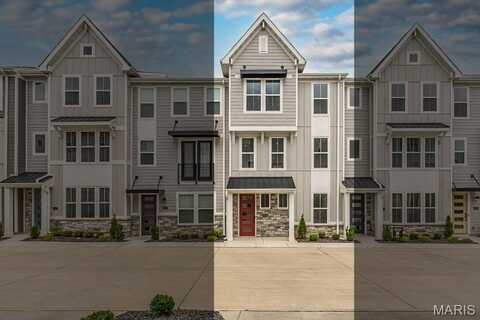 8916 Gateway Circle, Richmond Heights, MO 63144