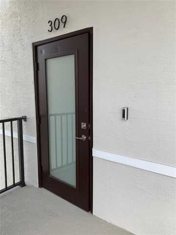 8201 NW 41 ST, Doral, FL 33166