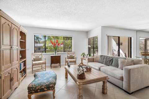 1520 Salzedo St, Coral Gables, FL 33134