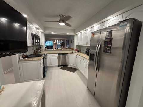 7443 Fairfax Dr, Tamarac, FL 33321