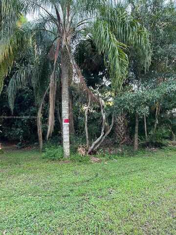 1649 SW Taurus Ln, Port Saint Lucie, FL 34984