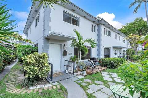 1884 Galleon St, North Bay Village, FL 33141