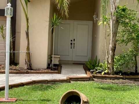 12800 SW 104th Ter, Miami, FL 33186