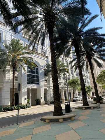 10 Aragon Ave, Coral Gables, FL 33134