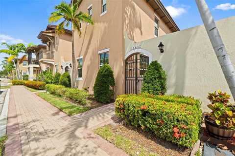 14637 SW 15th St, Pembroke Pines, FL 33027