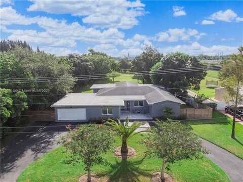 224 E Acre Dr, Plantation, FL 33317