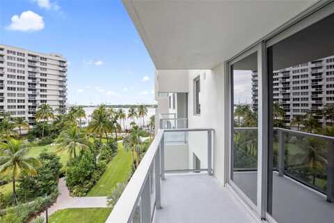 1500 Bay Rd, Miami Beach, FL 33139