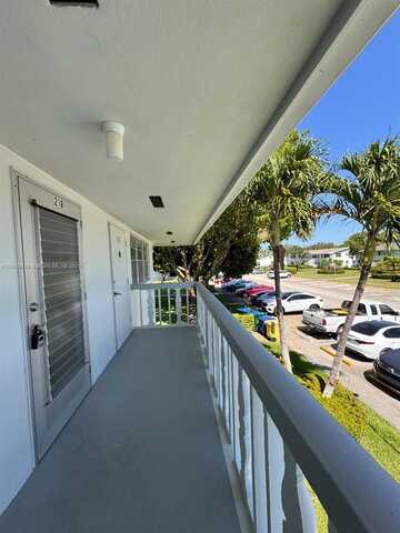 218 Windsor J, West Palm Beach, FL 33417