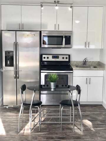 2344 W Flagler St, Miami, FL 33135