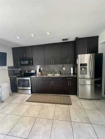 315 NW 59th St, Miami, FL 33127