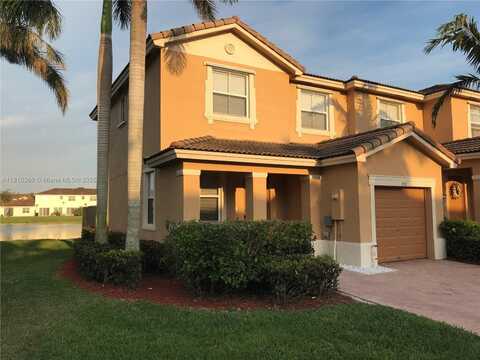 957 NE 42nd Ave, Homestead, FL 33033