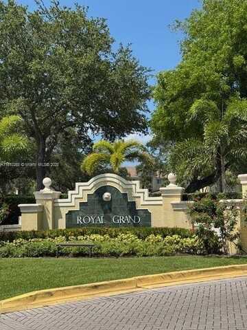 2640 S University Dr, Davie, FL 33328