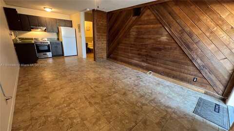 2400 SW 42nd Ave, Fort Lauderdale, FL 33317