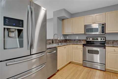 609 E Sheridan St, Dania Beach, FL 33004