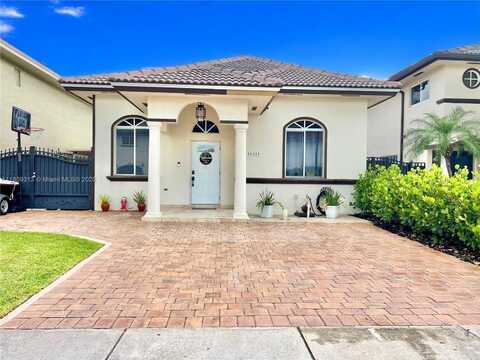15333 SW 40th Ter, Miami, FL 33185