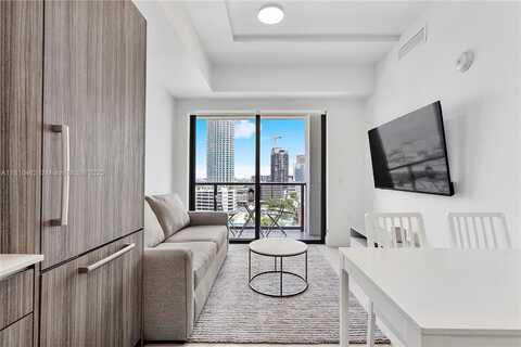 239 SW 9th St, Miami, FL 33130