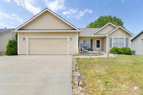 1112 Meadowbrooke ln, Junction City, KS 66441