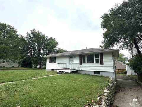 848 Mission, Manhattan, KS 66502