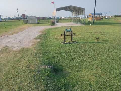 50 Tarpon DR, Palacios, TX 77465