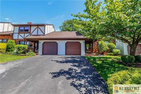 2 Chesterfield Way, Sayreville, NJ 08872