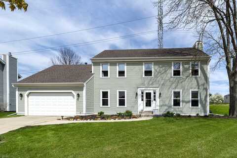 2018 Inverness Dr, Waukesha, WI 53186