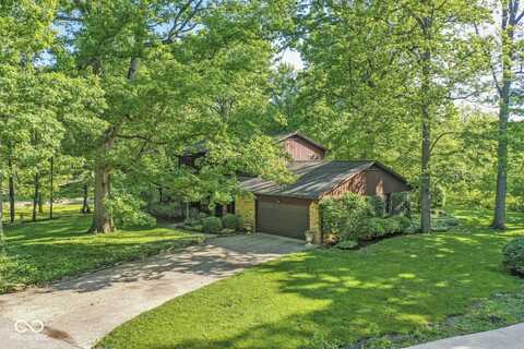 577 Century Oaks Drive, Zionsville, IN 46077