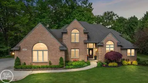 63011 Indian Hills, Washington, MI 48095