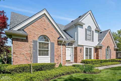 683 Morningside, Grosse Pointe Woods, MI 48236