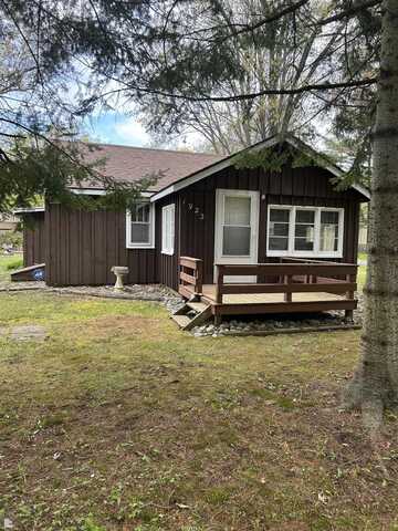 1923 Bear, Oscoda, MI 48750