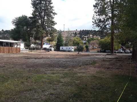 330 N McHaley Street, Prairie City, OR 97869