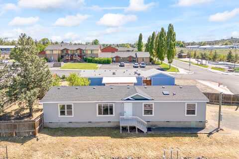 583 SW Marshall Street, Madras, OR 97741