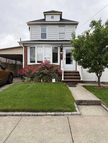 84-68 258th Street ST, Floral Park, NY 11001