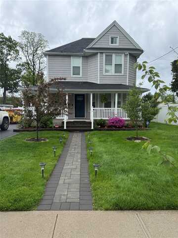 81 Pearsall Avenue, Freeport, NY 11520