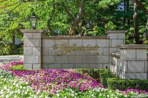 100 Hilton Avenue, Garden City, NY 11530