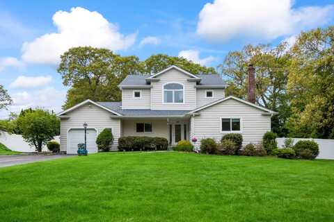 43 Merrivale Drive, Smithtown, NY 11787
