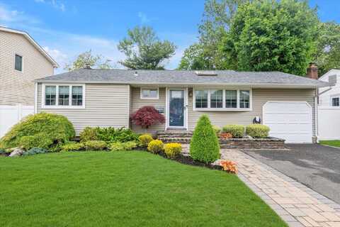 10 Park Drive, Old Bethpage, NY 11804