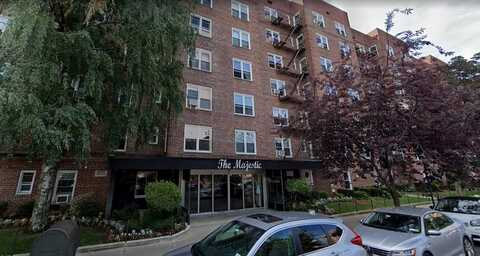 110-20 71 Ave, Forest Hills, NY 11375