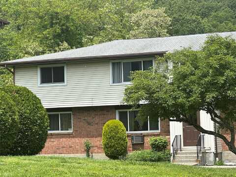 1103 Parr Meadow Drive, Newburgh, NY 12550