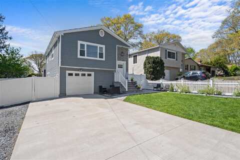 426 Ontario Street, Ronkonkoma, NY 11779