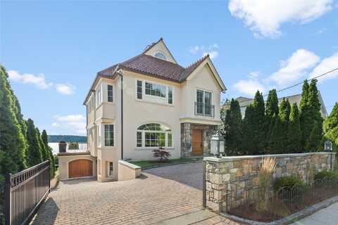 33 Livingston Avenue, Dobbs Ferry, NY 10522