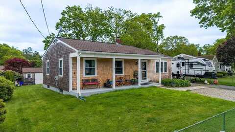 62 Greenbrier Dr., New Bedford, MA 02745