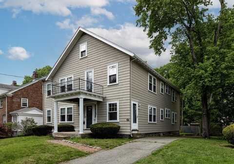17-19 Maple St, Newton, MA 02466