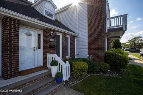 25 Meadow Avenue, Monmouth Beach, NJ 07750