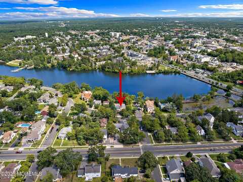 107 S Lake Drive, Lakewood, NJ 08701
