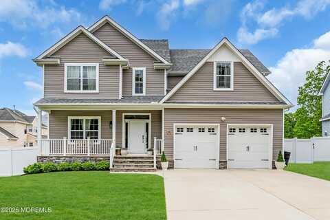 6 Harpoon Drive, Barnegat, NJ 08005