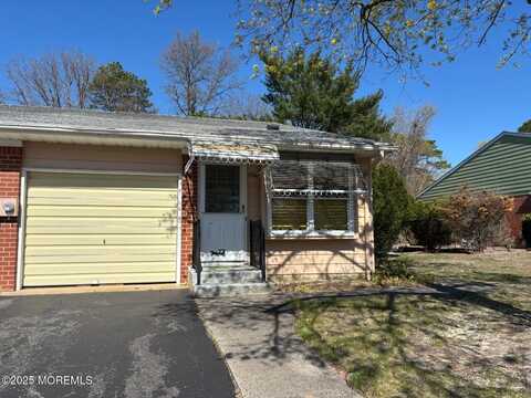 138 Hudson Parkway, Whiting, NJ 08759