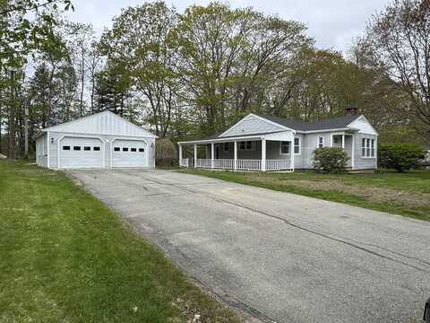 24 Chapel Street, Boothbay, ME 04537