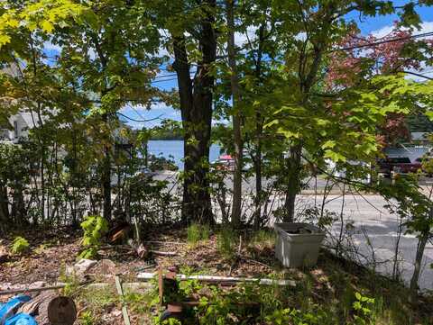 14 Main Street, Harrison, ME 04040