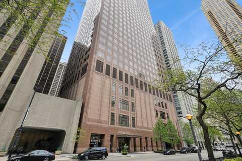 161 E Chicago Avenue, Chicago, IL 60611