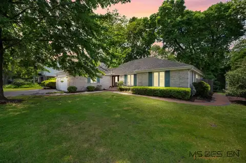 1612 Gamon Road, Wheaton, IL 60189